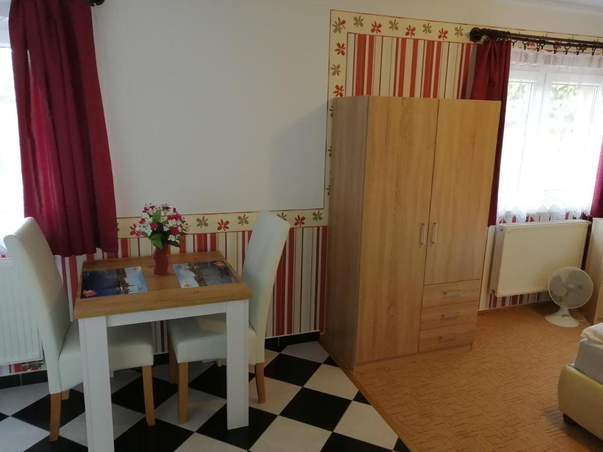Magdalena Apartmanház Heviz Bagian luar foto