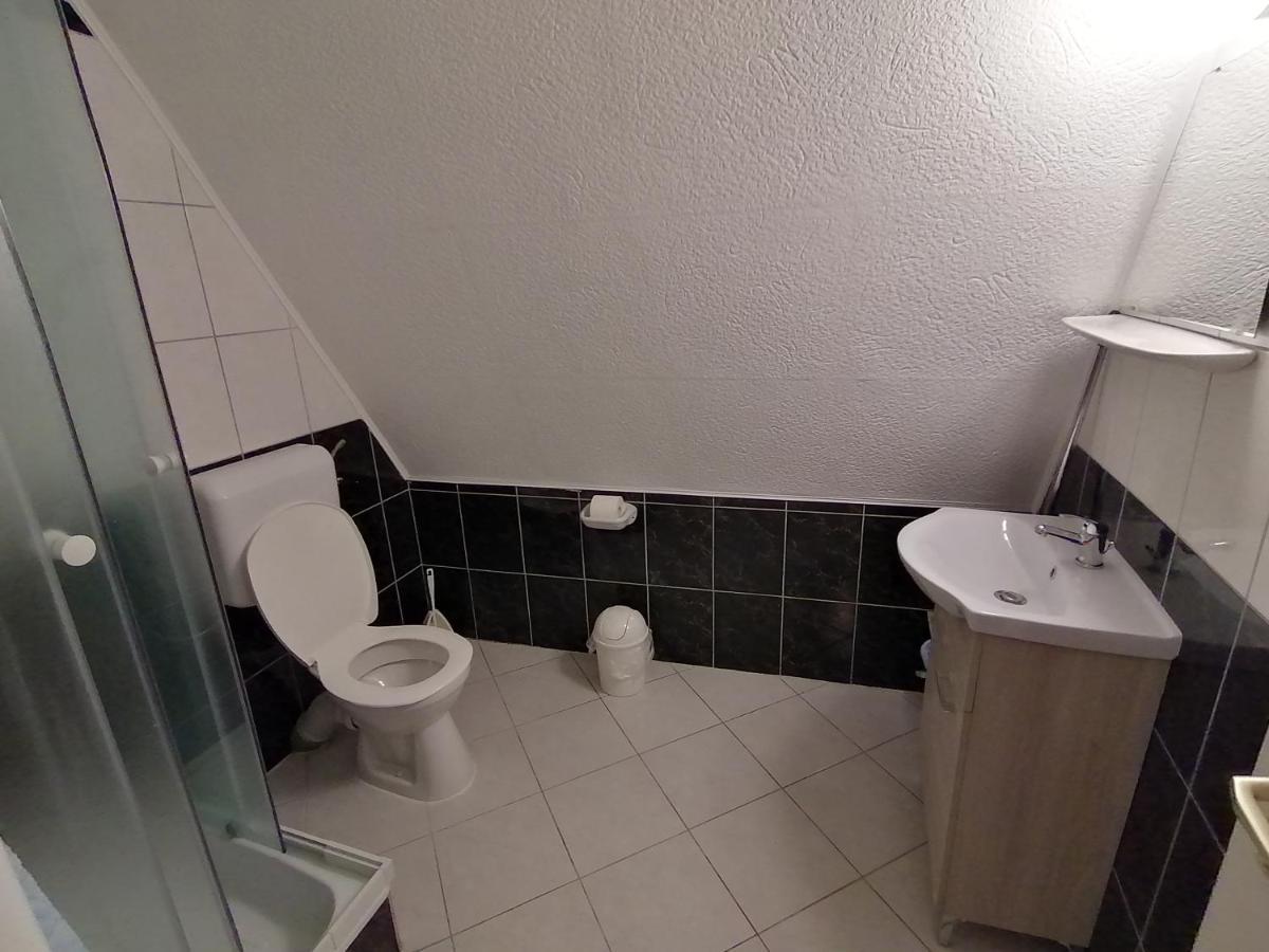 Magdalena Apartmanház Heviz Bagian luar foto